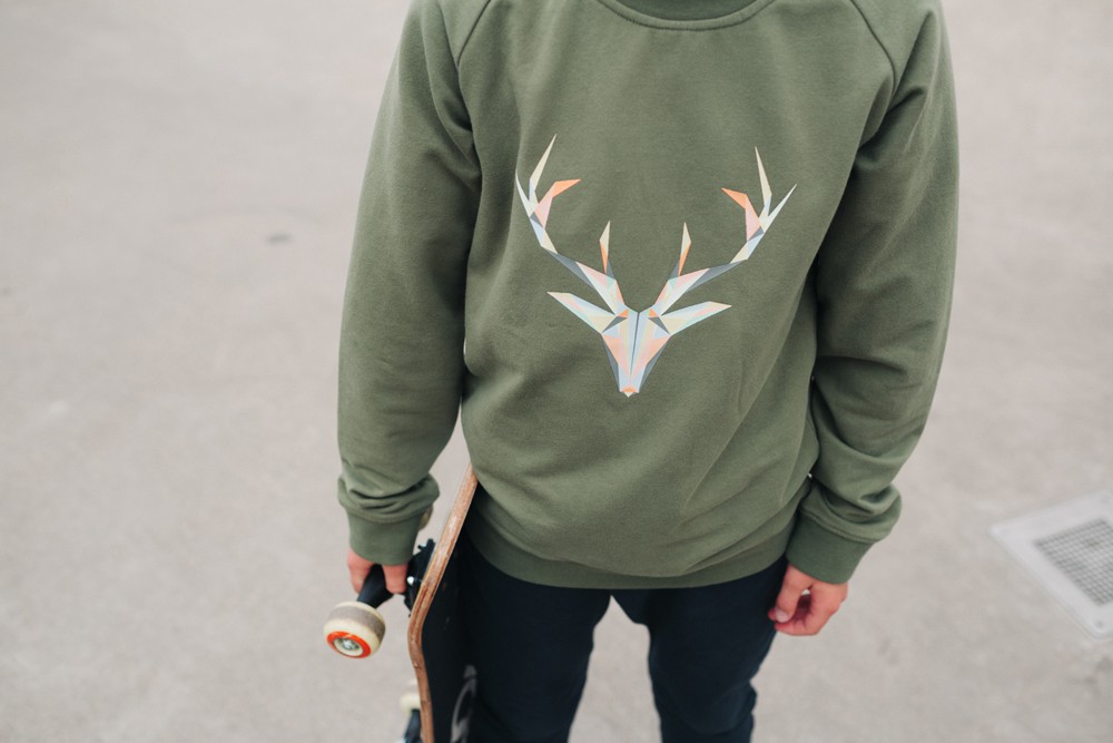 Sweater Deer